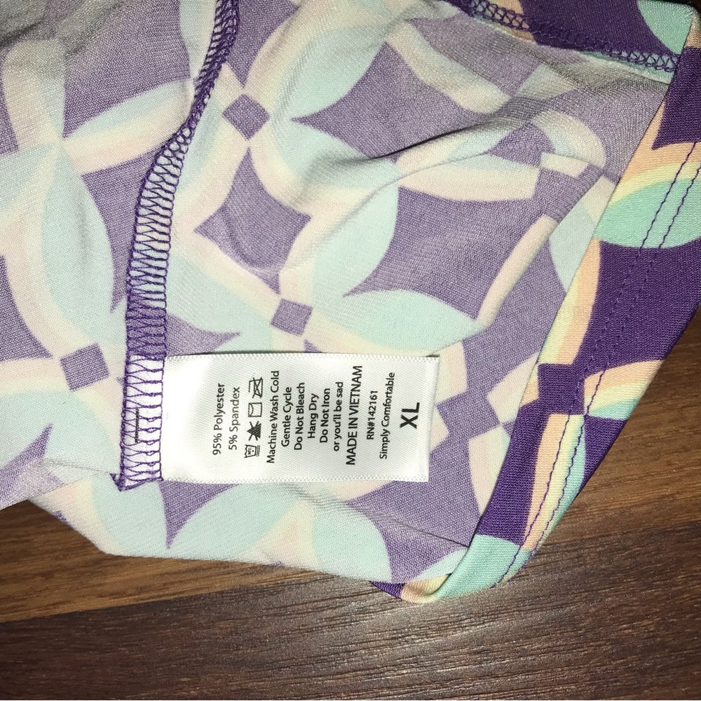 LuLaRoe Geometric Maxi Stretch Skirt Full Length Size XL - NWT - Picture 3 of 5